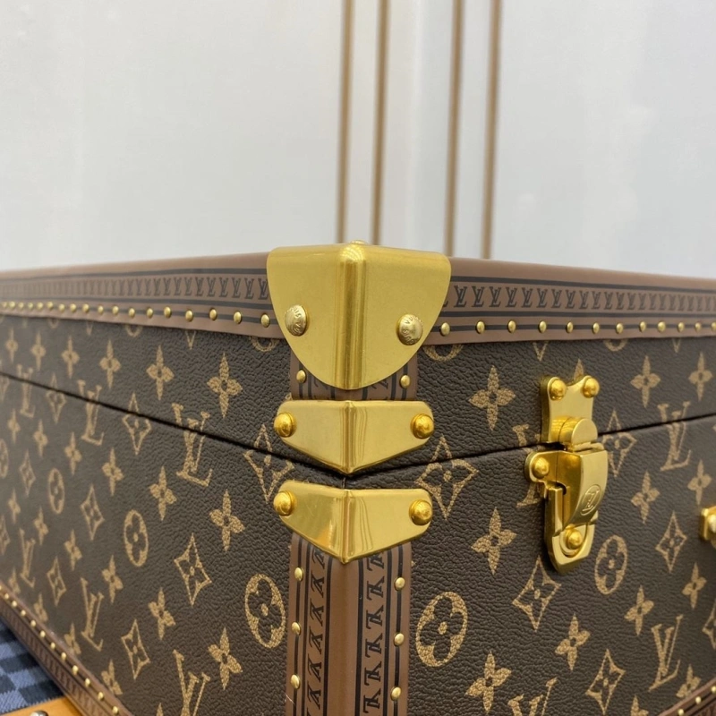 LV Suitcase 4461-0138