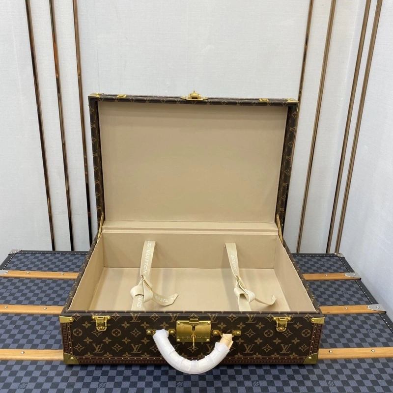 LV Suitcase 4461-0138