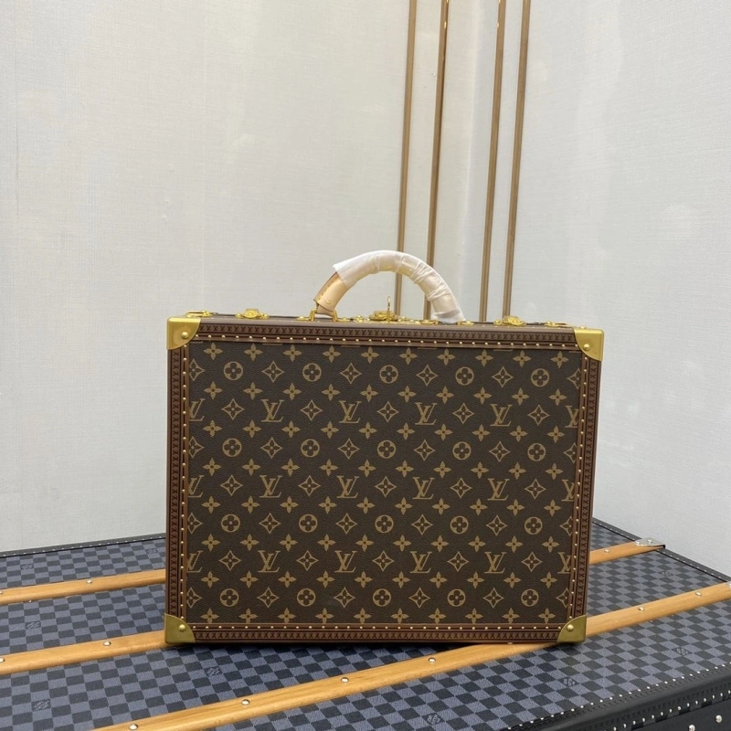 LV Suitcase 4461-0140