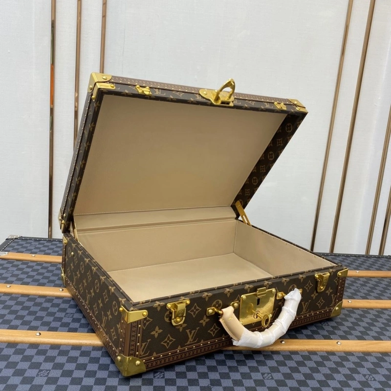 LV Suitcase 4461-0140