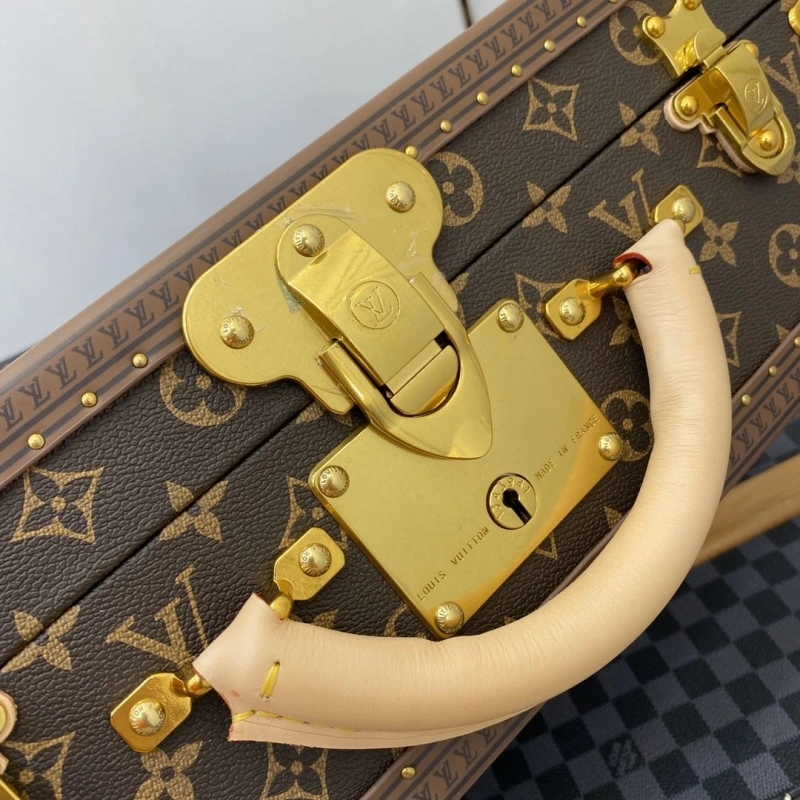 LV Suitcase 4461-0141