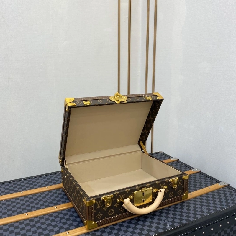 LV Suitcase 4461-0141