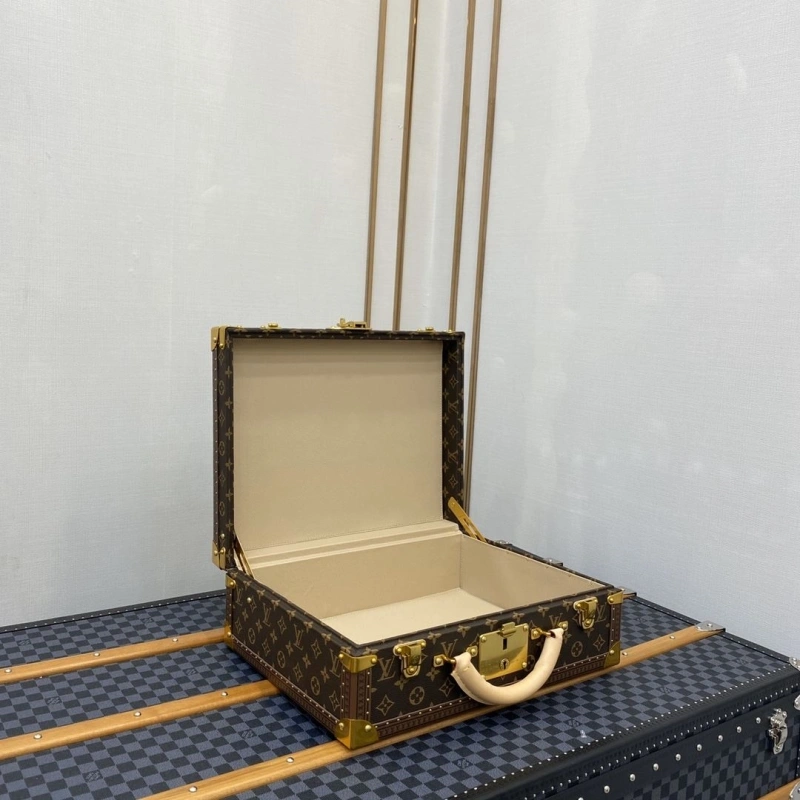 LV Suitcase 4461-0141
