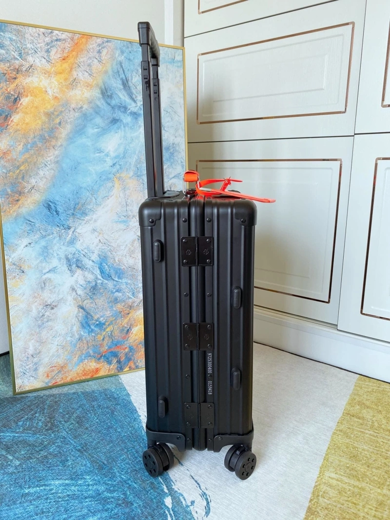 R1m0wa suitcase 4461-0153