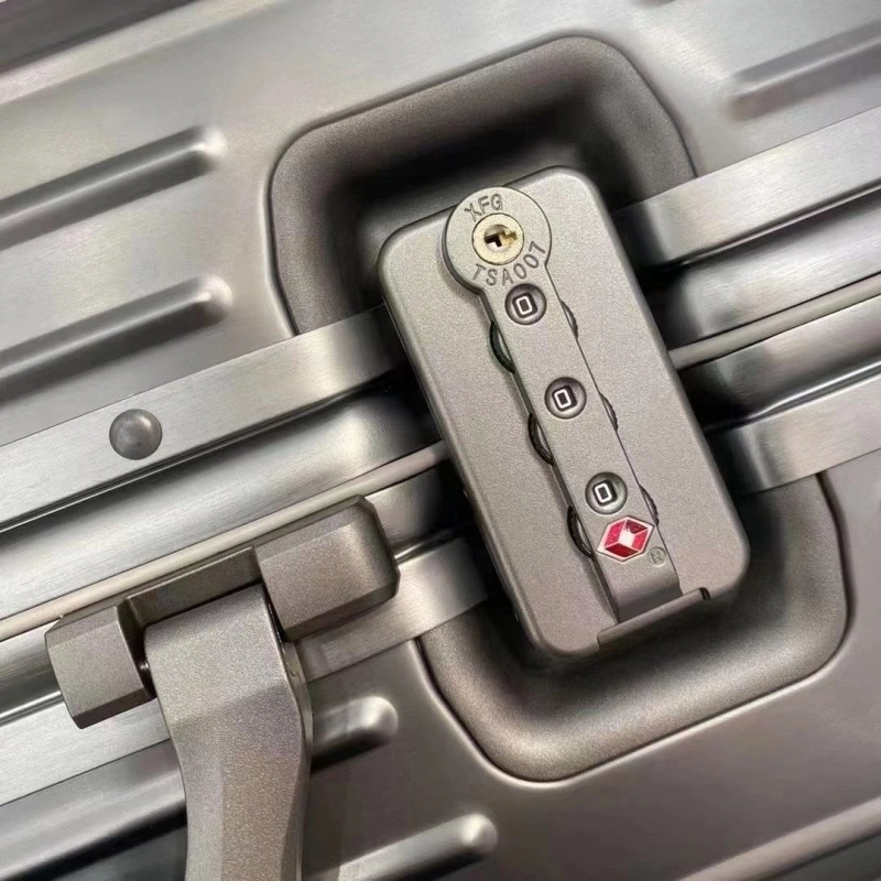 R1m0wa suitcase 4461-0154