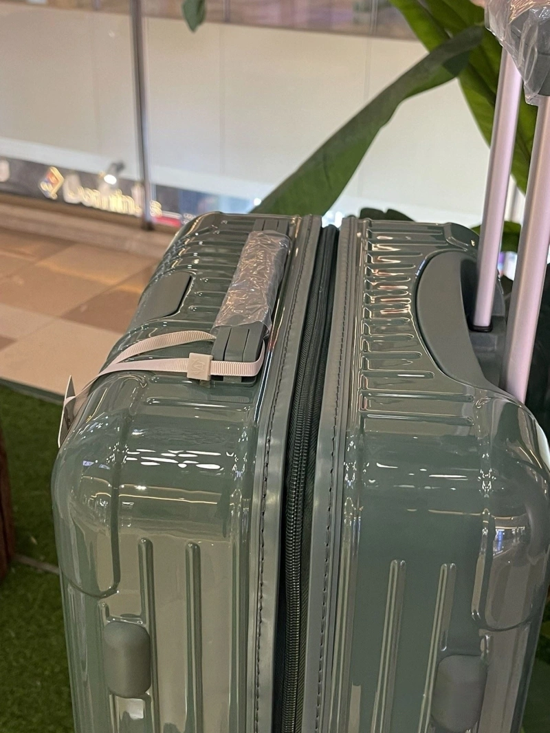 R1m0wa suitcase 4461-0164
