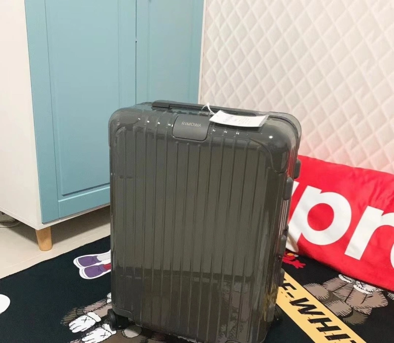 R1m0wa suitcase 4461-0166