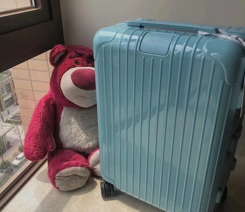R1m0wa suitcase 4461-0167