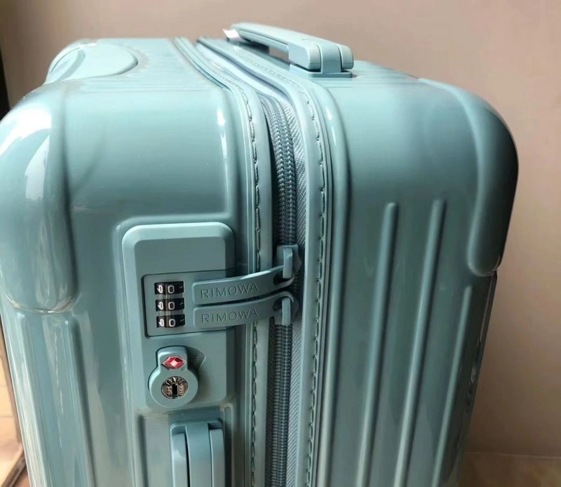 R1m0wa suitcase 4461-0167