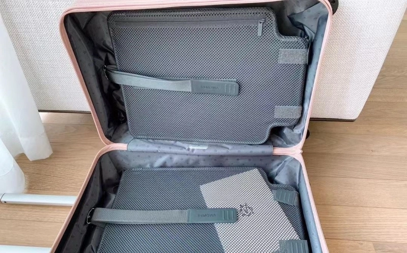 R1m0wa suitcase 4461-0168