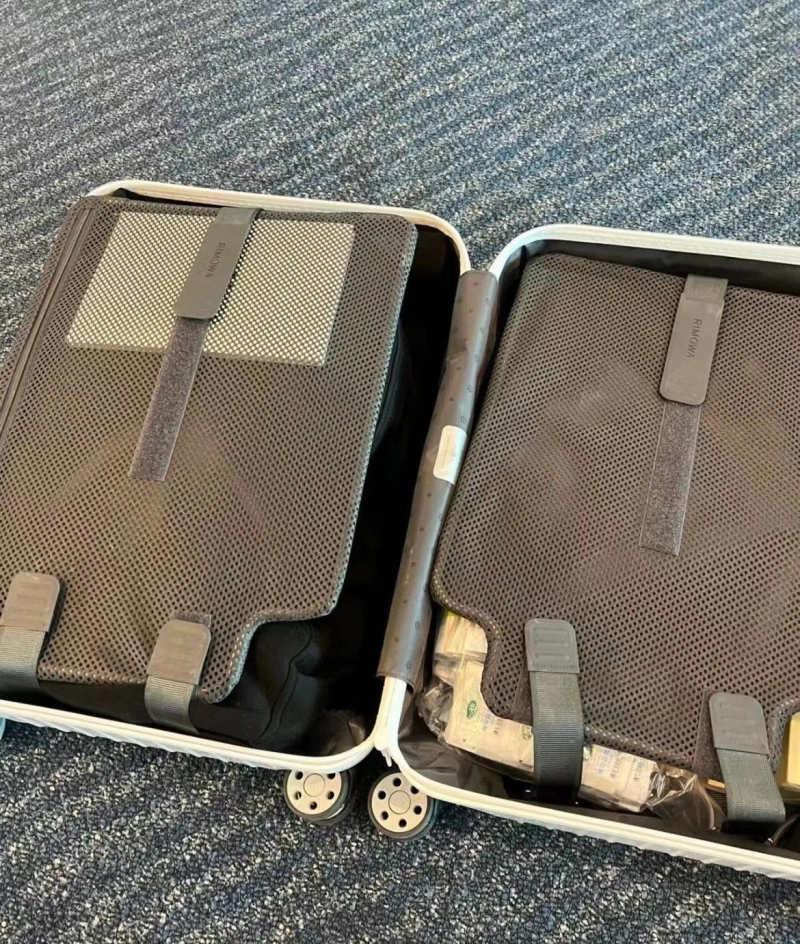 R1m0wa suitcase 4461-0169