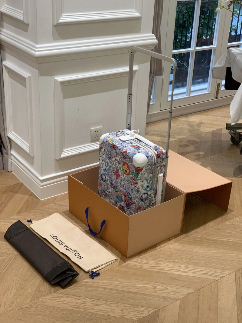 LV Suitcase 4461-0175