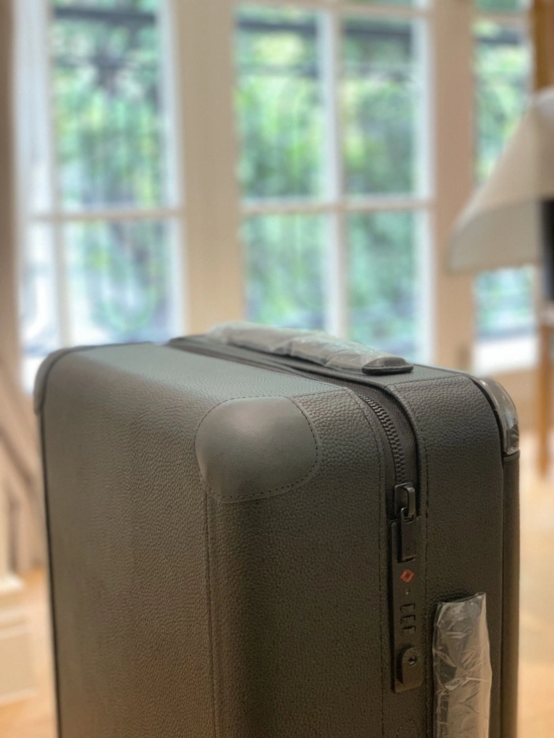 LV Suitcase 4461-0189