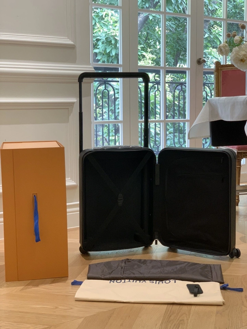 LV Suitcase 4461-0189