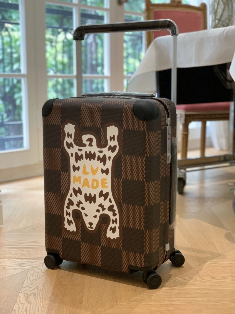 LV Suitcase 4461-0192