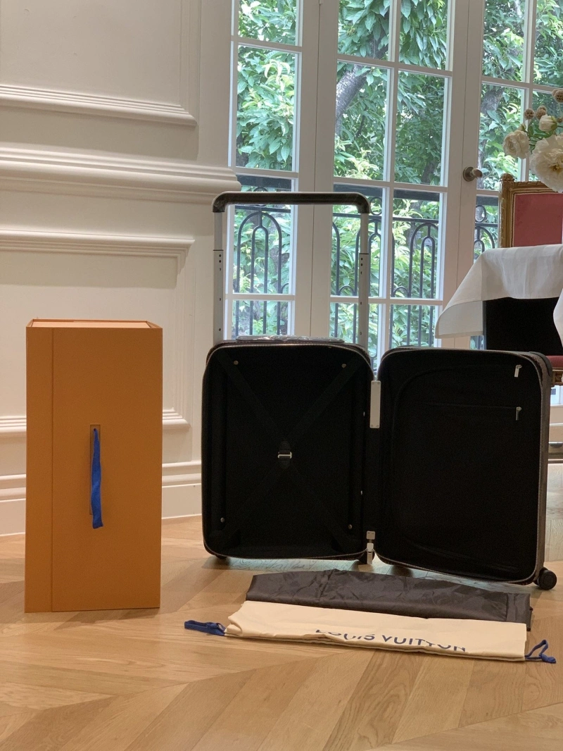 LV Suitcase 4461-0192