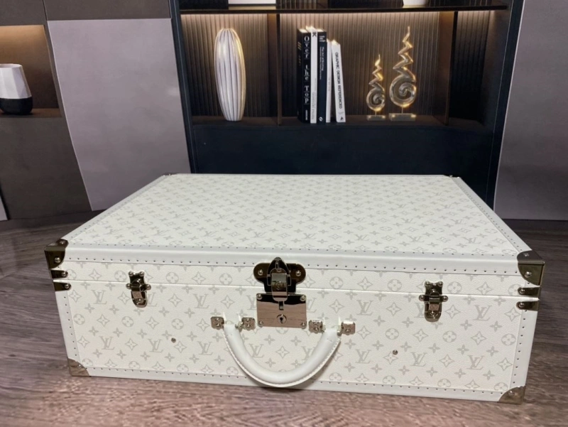LV Suitcase 4461-0194