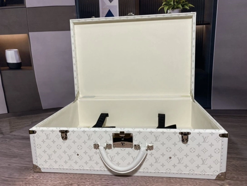 LV Suitcase 4461-0194