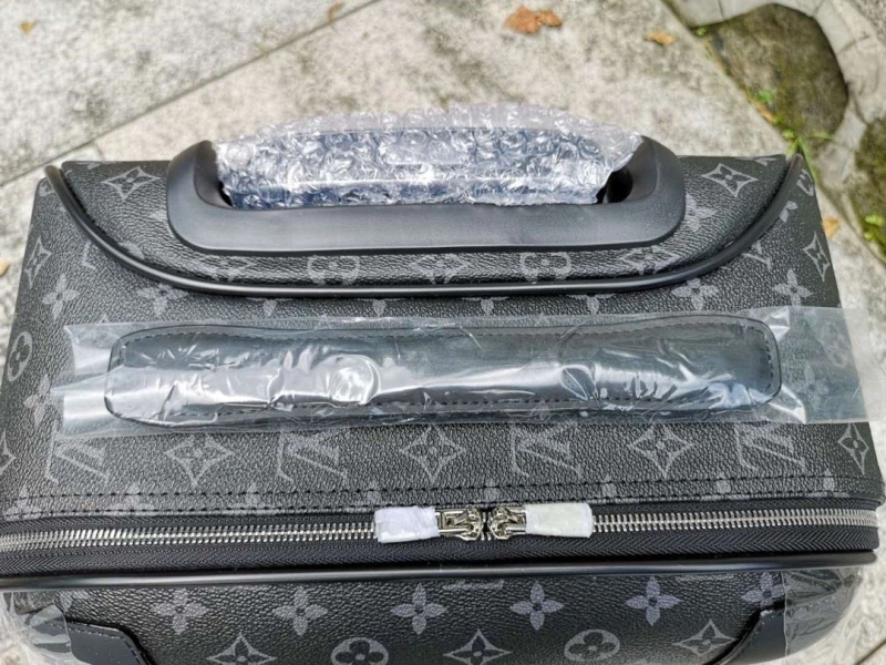 LV Suitcase 4461-0195