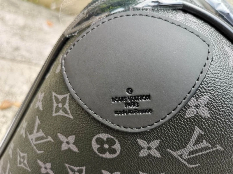 LV Suitcase 4461-0195