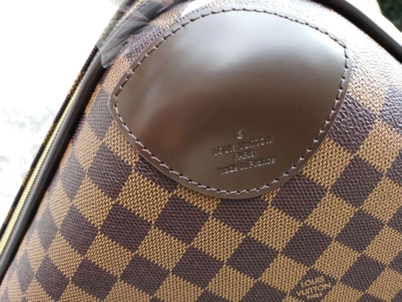LV Suitcase 4461-0197