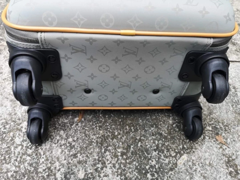 LV Suitcase 4461-0199