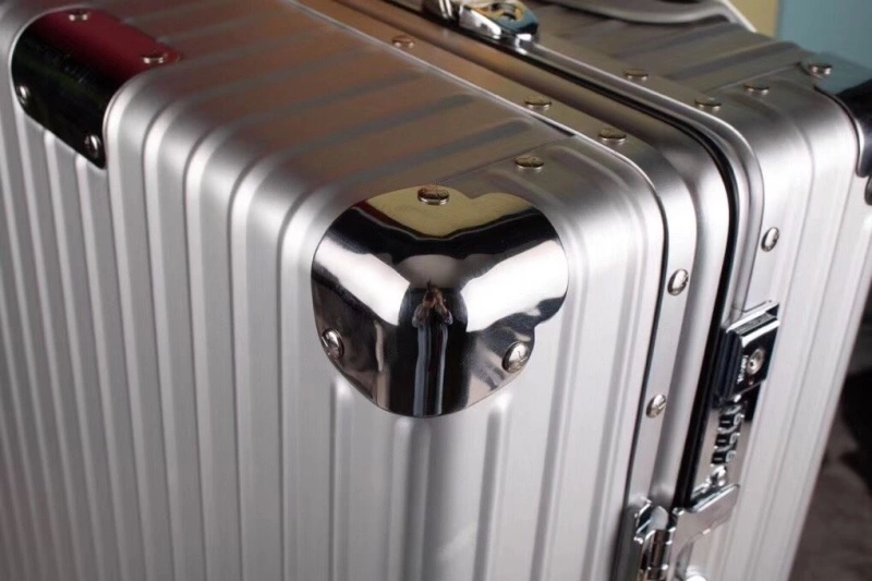R1m0wa suitcase 4461-0232