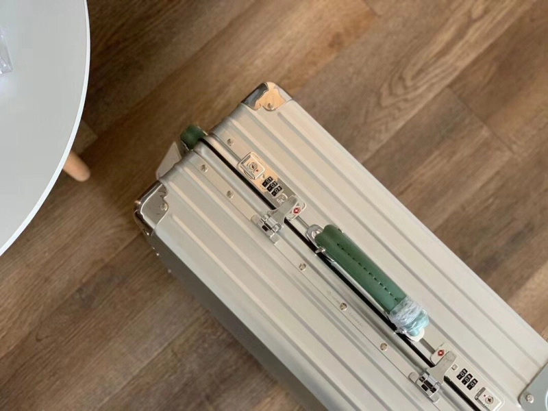 R1m0wa suitcase 4461-0233