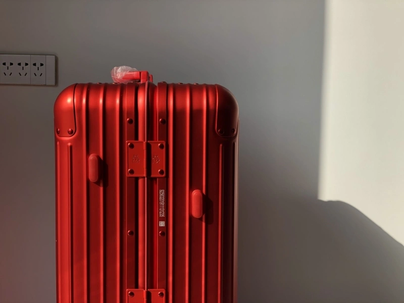 R1m0wa suitcase 4461-0235