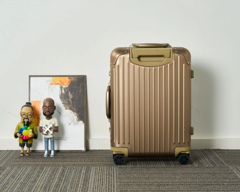 R1m0wa suitcase 4461-0237