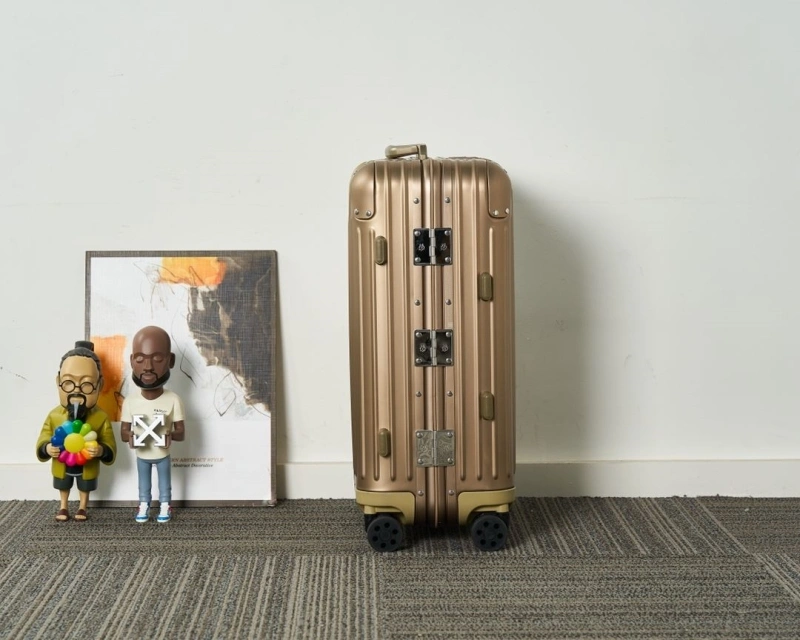 R1m0wa suitcase 4461-0237
