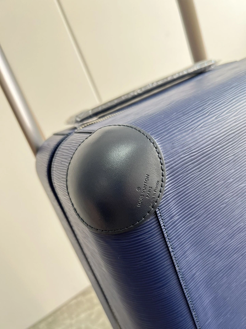 LV Suitcase 4461-0252