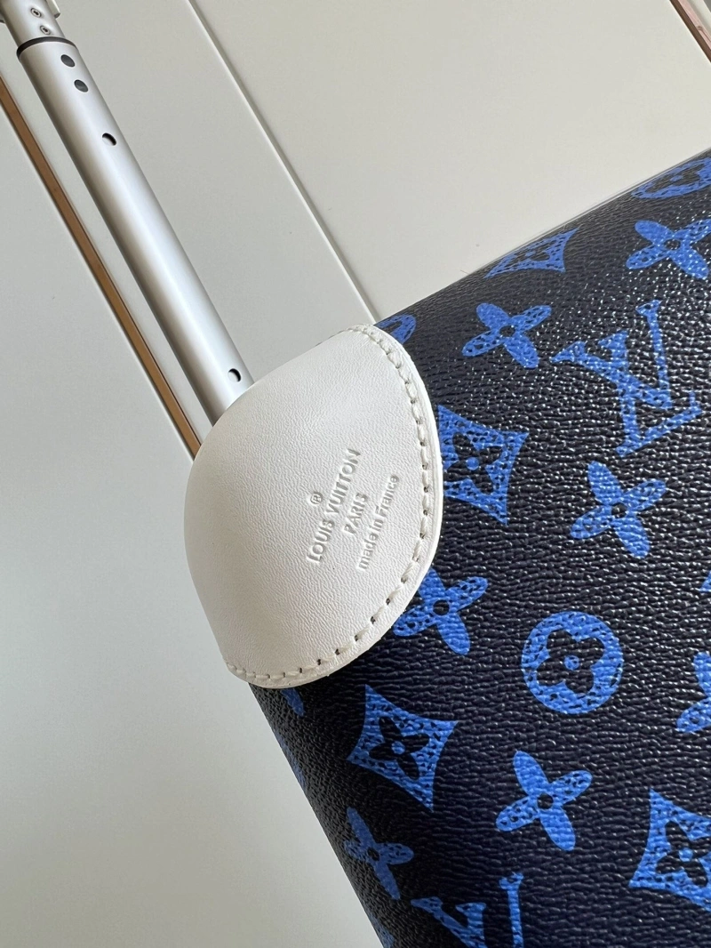 LV Suitcase 4461-0263