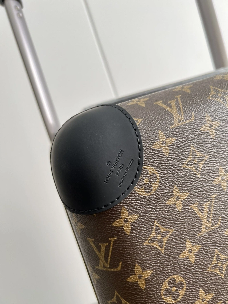 LV Suitcase 4461-0265