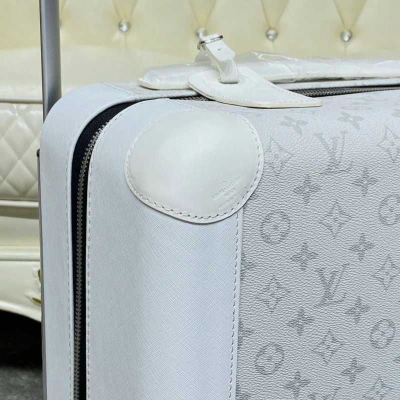 LV Suitcase 4461-0270