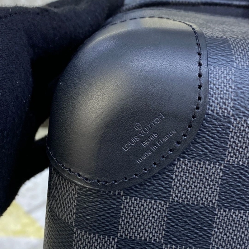 LV Suitcase 4461-0274