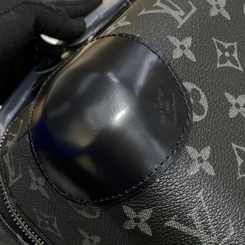 LV Suitcase 4461-0275