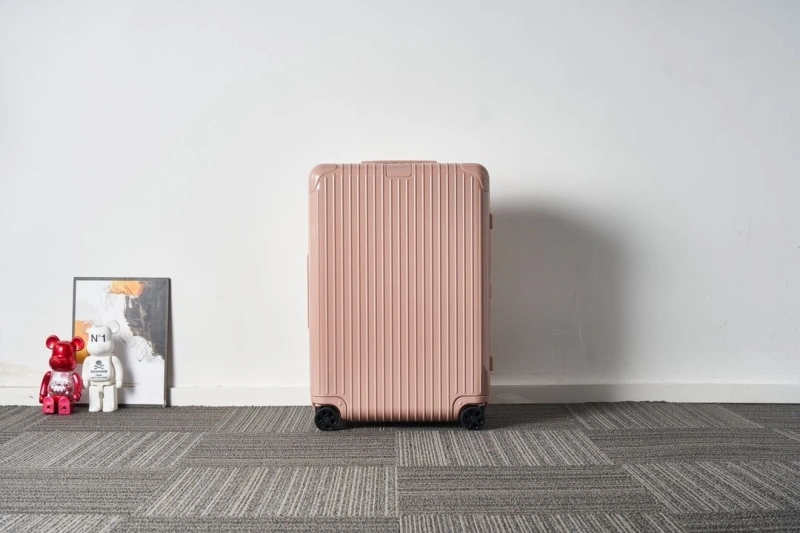 R1m0wa suitcase 4461-0282