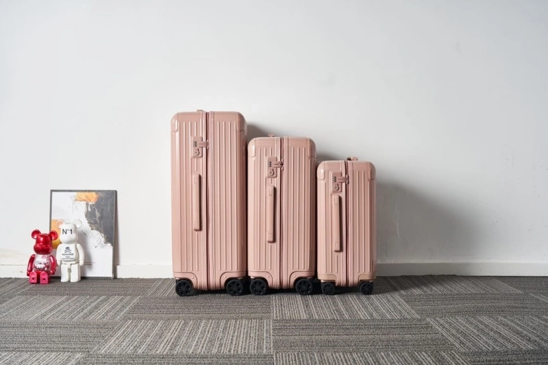 R1m0wa suitcase 4461-0282