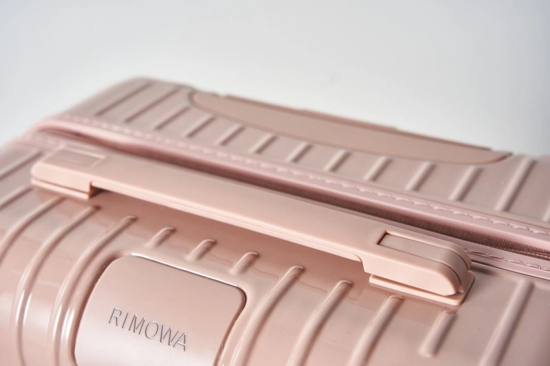 R1m0wa suitcase 4461-0282