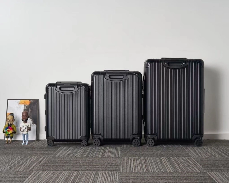 R1m0wa suitcase 4461-0284