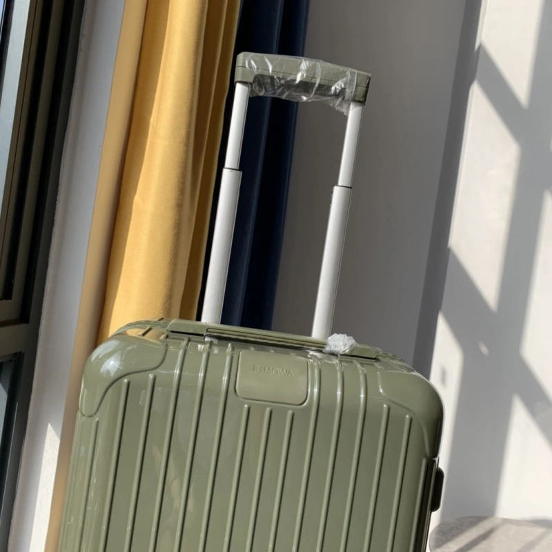 R1m0wa suitcase 4461-0288