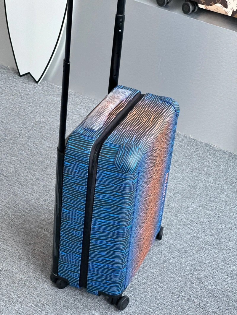 LV Suitcase 4461-0305