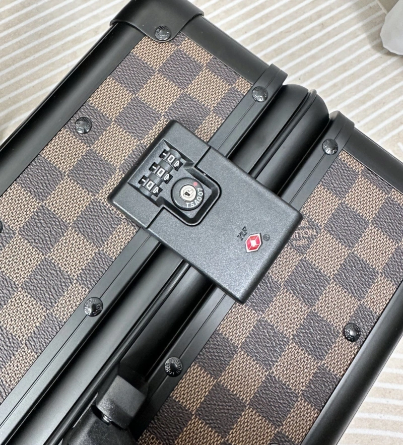 LV Suitcase 4461-0316
