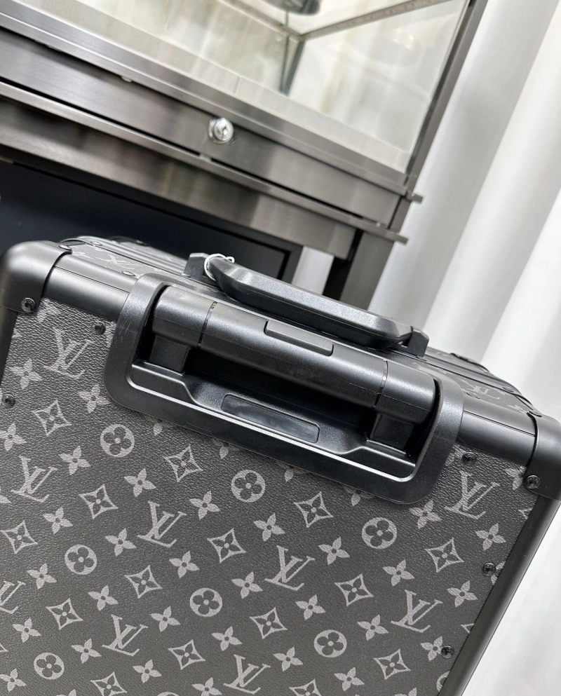 LV Suitcase 4461-0317