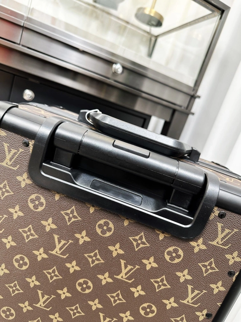LV Suitcase 4461-0321
