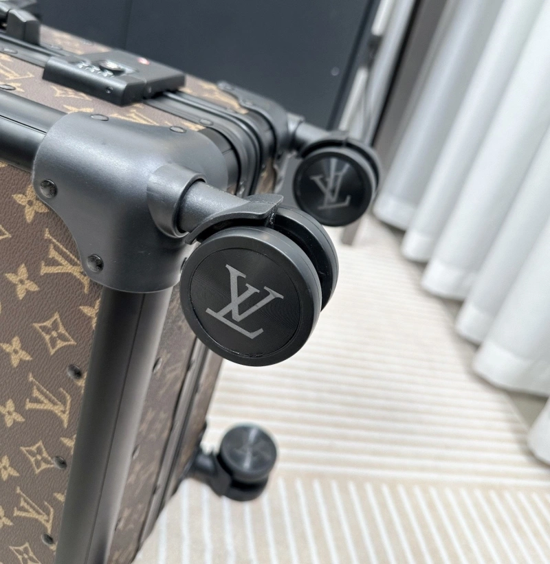 LV Suitcase 4461-0321