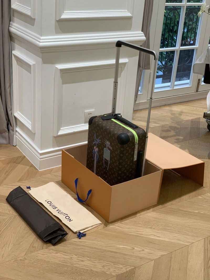LV Suitcase 4461-0329