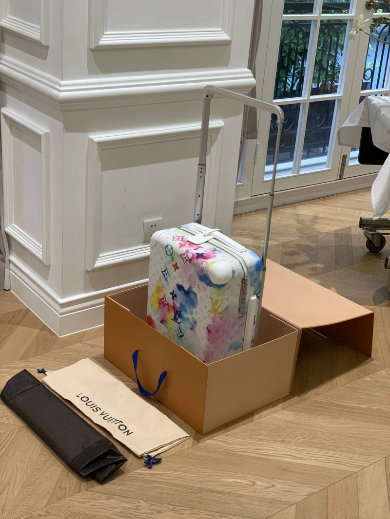 LV Suitcase 4461-0332