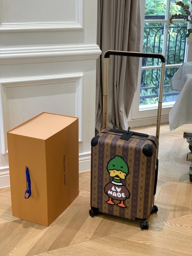 LV Suitcase 4461-0335
